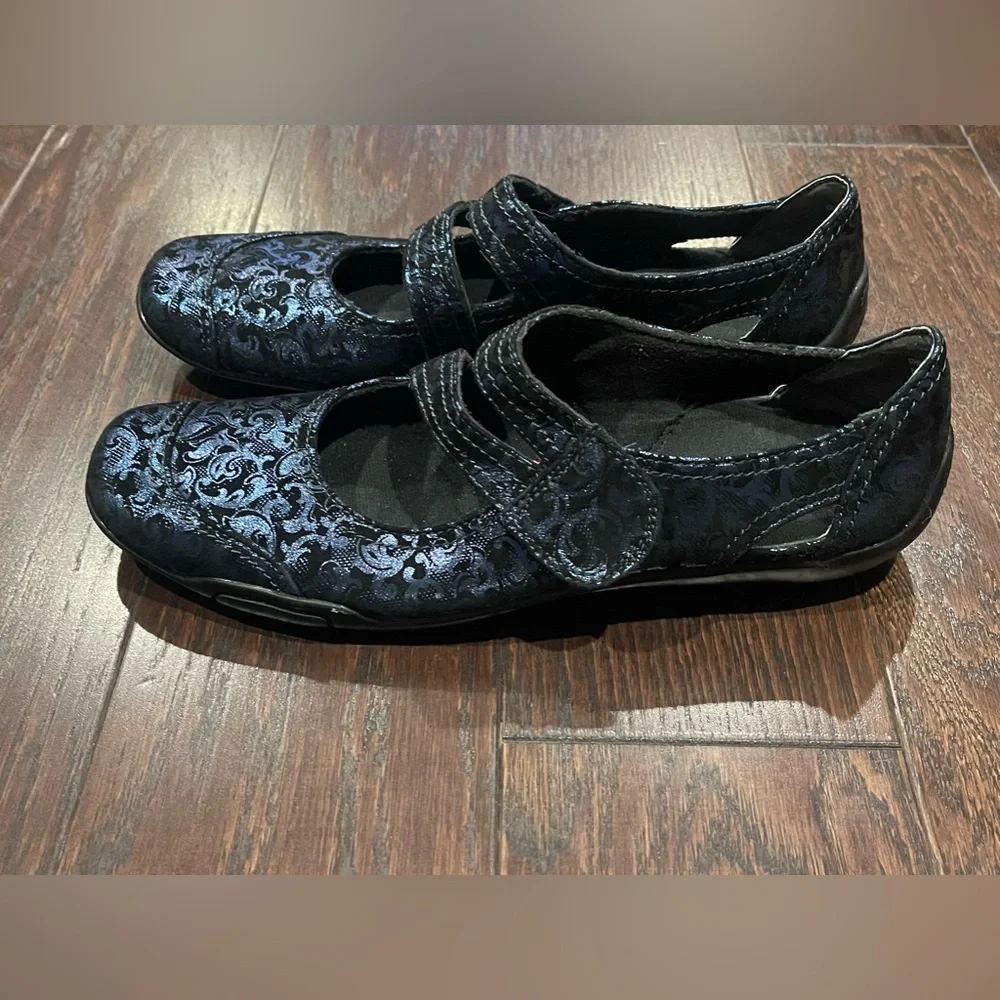 Ros Hommerson Womens Chelsea Blue Jacquard Leather Size 12 SS